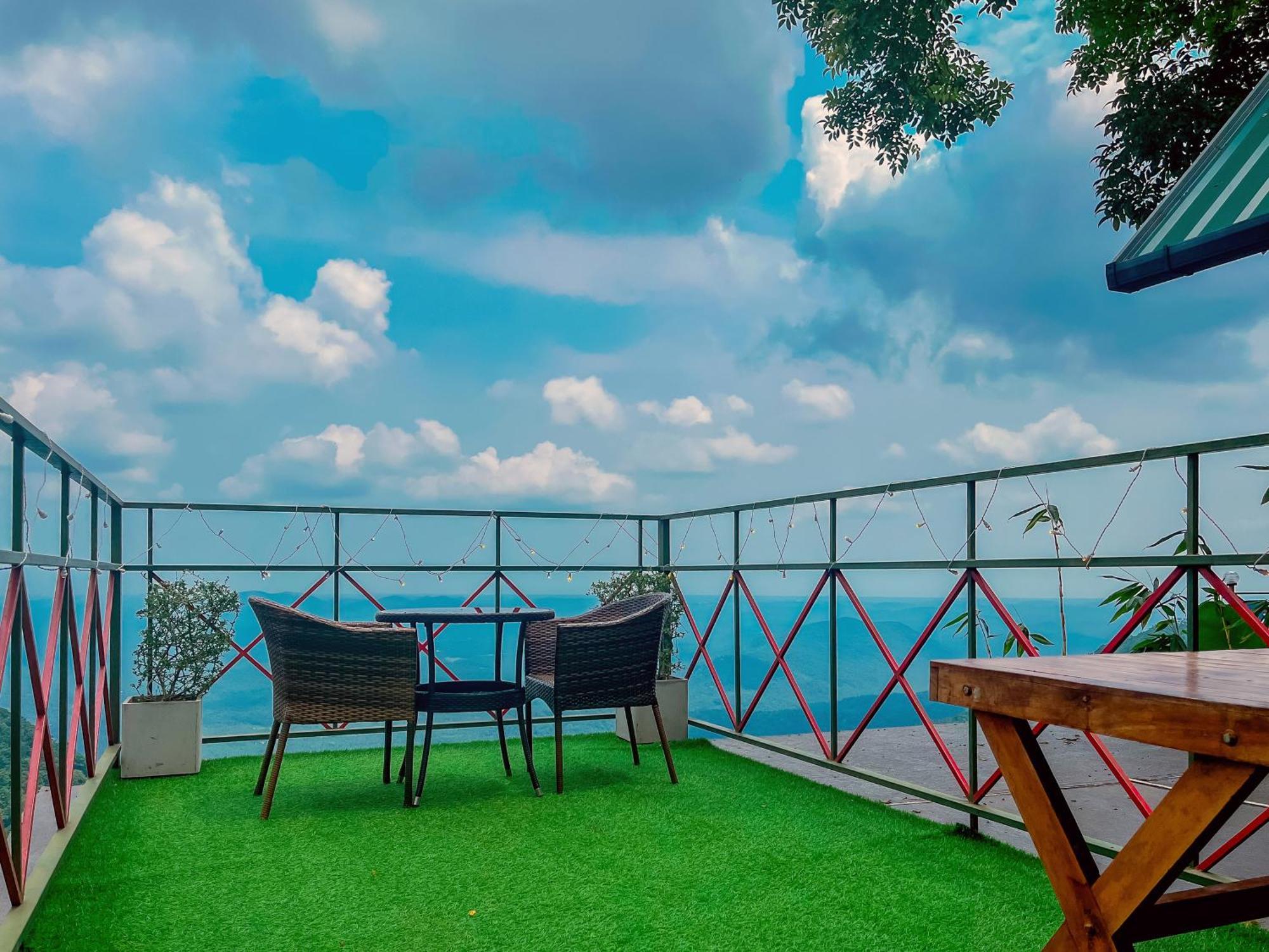 Mount Stratus Resort Vayalada Balussery Ngoại thất bức ảnh